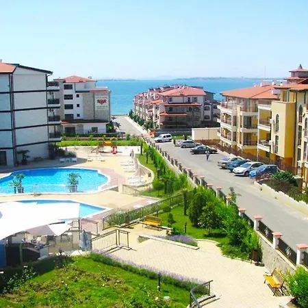 александър студио Апартамент