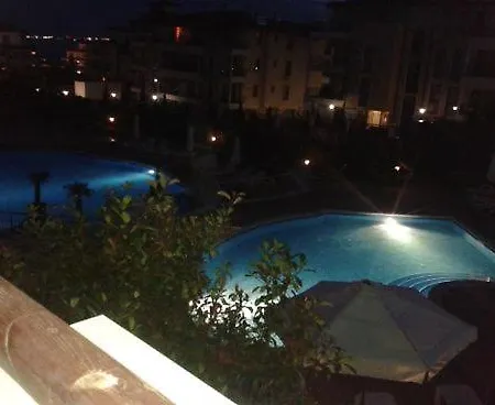 александър студио شقة