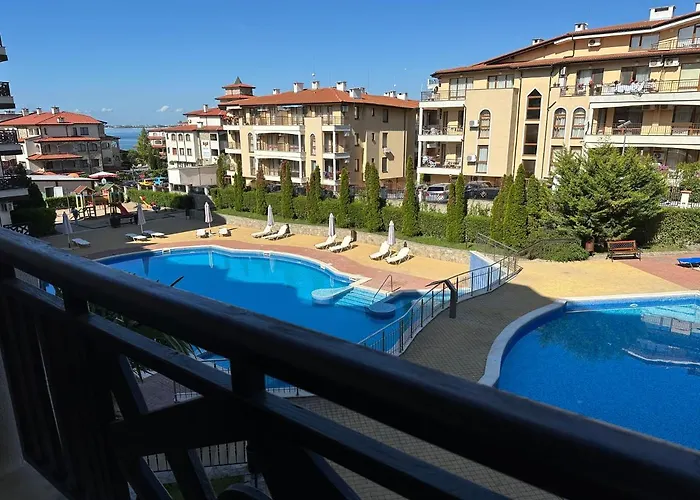 александър студио Апартамент